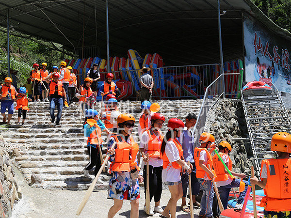 来仙人谷激情漂流，是你正确的选择！