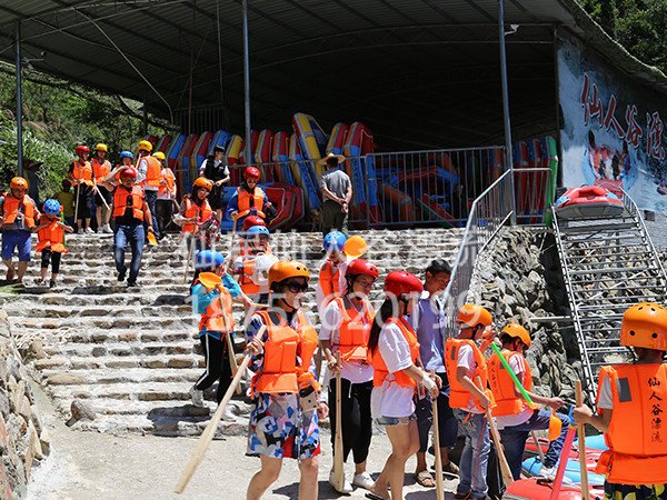 来仙人谷激情漂流，是你正确的选择！